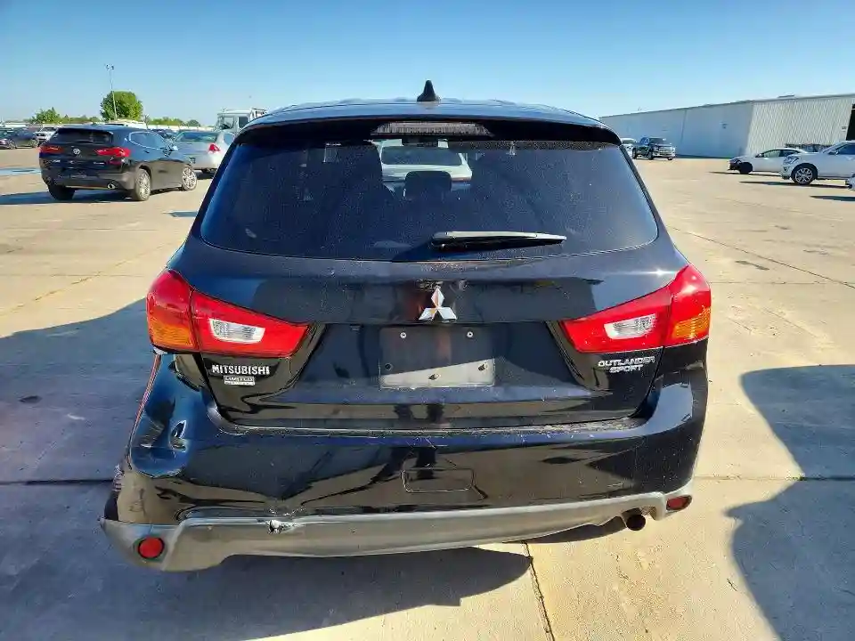 JA4AP3AU2HZ042898 2017 MITSUBISHI OUTLANDER-5