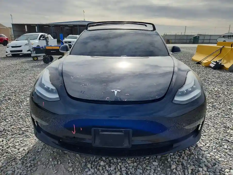 5YJ3E1EB9JF184839 2018 TESLA MODEL 3-4