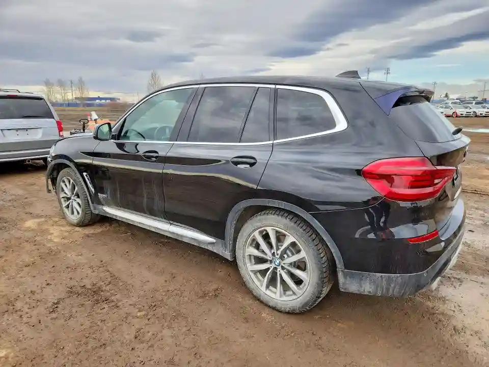 5UXTR9C53JLD58323 2018 BMW X3-1