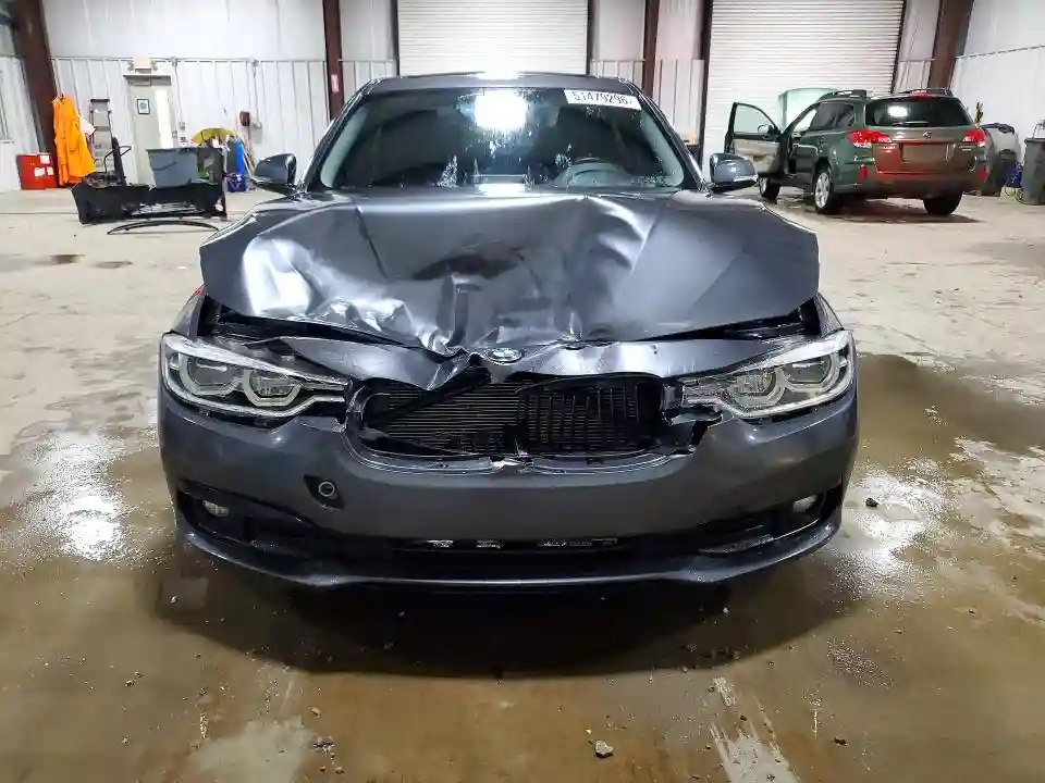 WBA8A3C55JA495328 2018 BMW 3 SERIES-4