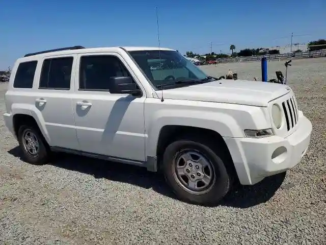 1J4NT2GB3AD617655 2010 JEEP PATRIOT-3