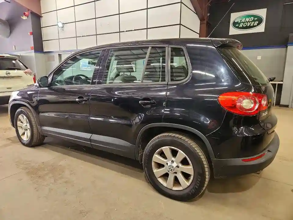 WVGBV7AX5AW522535 2010 VOLKSWAGEN TIGUAN-1