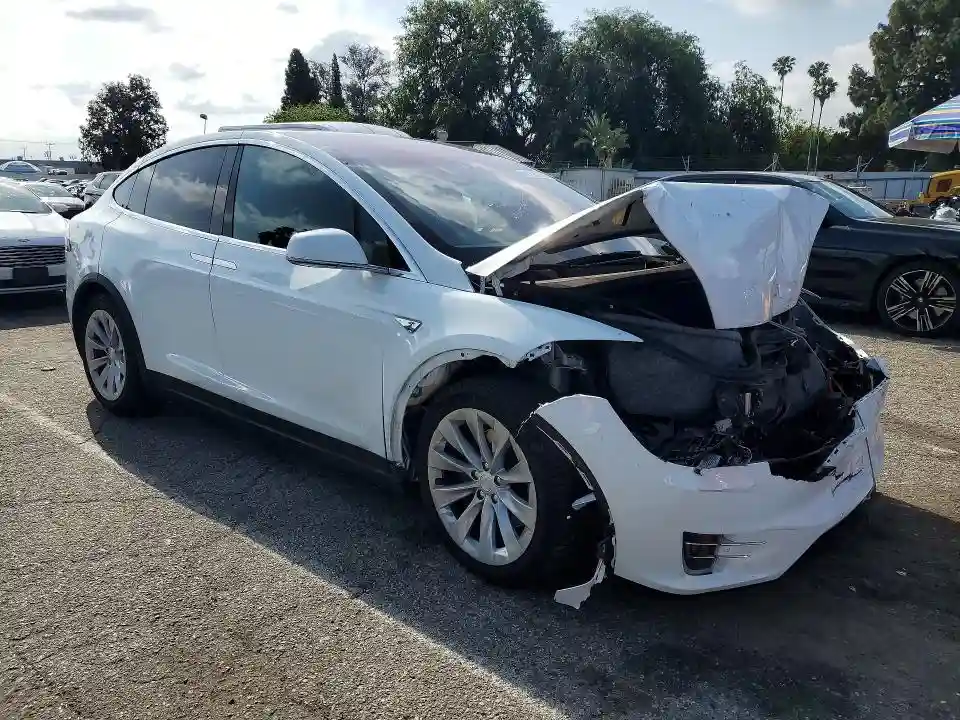 5YJXCAE20GF001540 2016 TESLA MODEL X-3