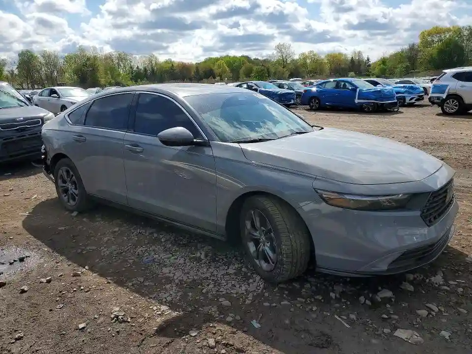 1HGCY2F69SA033428 2025 HONDA ACCORD-3