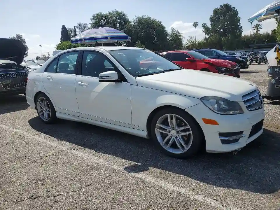 WDDGF8BB7CR209185 2012 MERCEDES BENZ C-CLASS-3