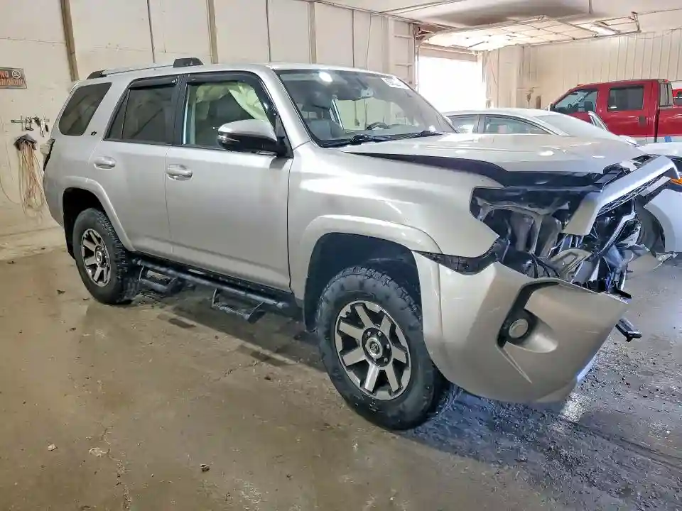 JTEBU5JR7K5671867 2019 TOYOTA 4RUNNER-3