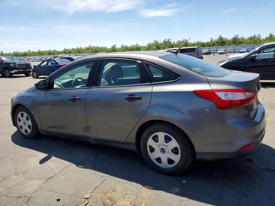 1FADP3E25EL132403 2014 FORD FOCUS-1