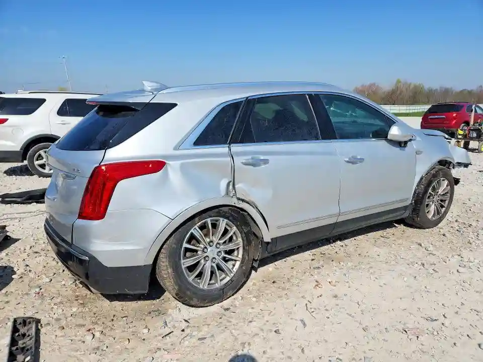 1GYKNDRS5HZ226297 2017 CADILLAC XT5-2