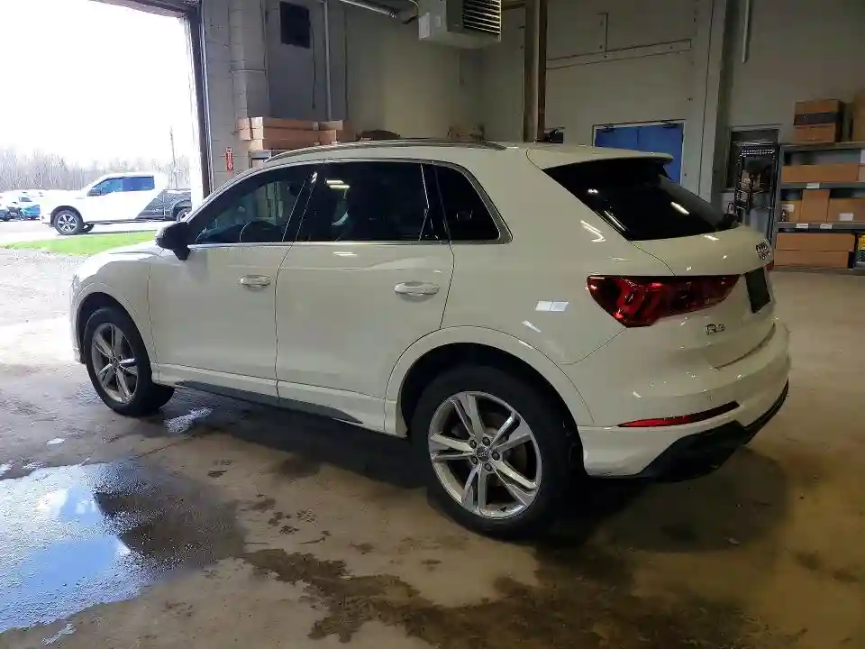 WA1EECF39L1072060 2020 AUDI Q3-1