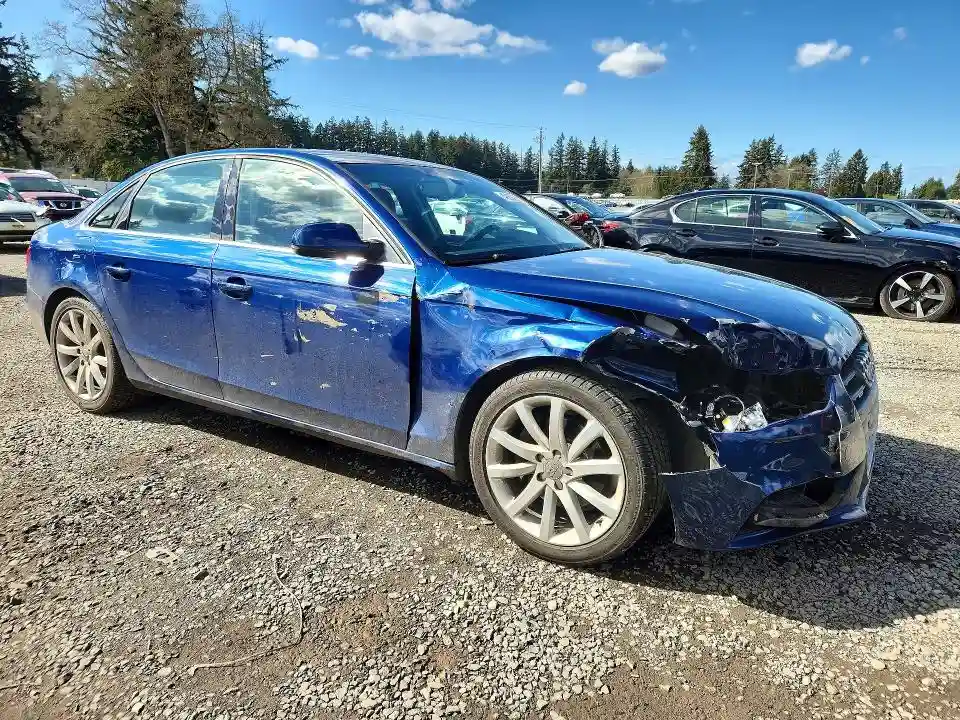 WAUMFBFL8DN049787 2013 AUDI A4-3