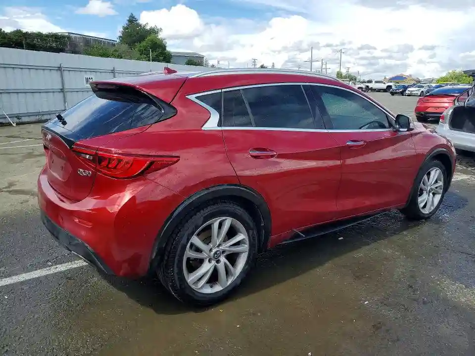 SJKCH5CP6KA007590 2019 INFINITI QX30-2