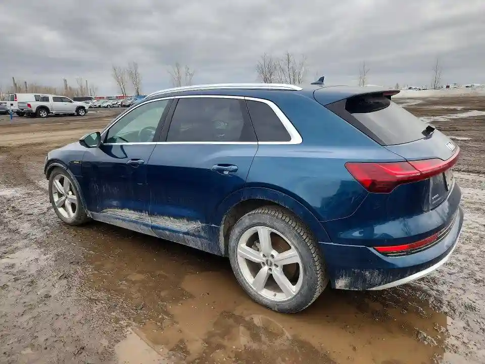 WA1AAAGE6KB011756 2019 AUDI E-TRON-1