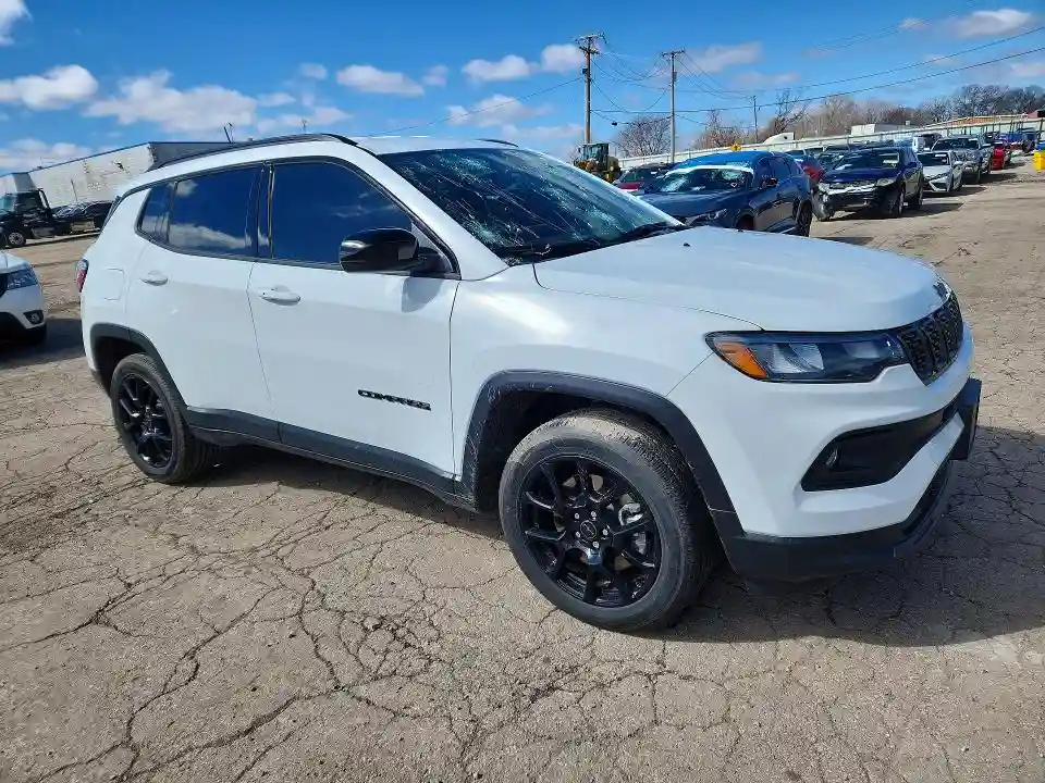 3C4NJDBN2ST540426 2025 JEEP COMPASS-3