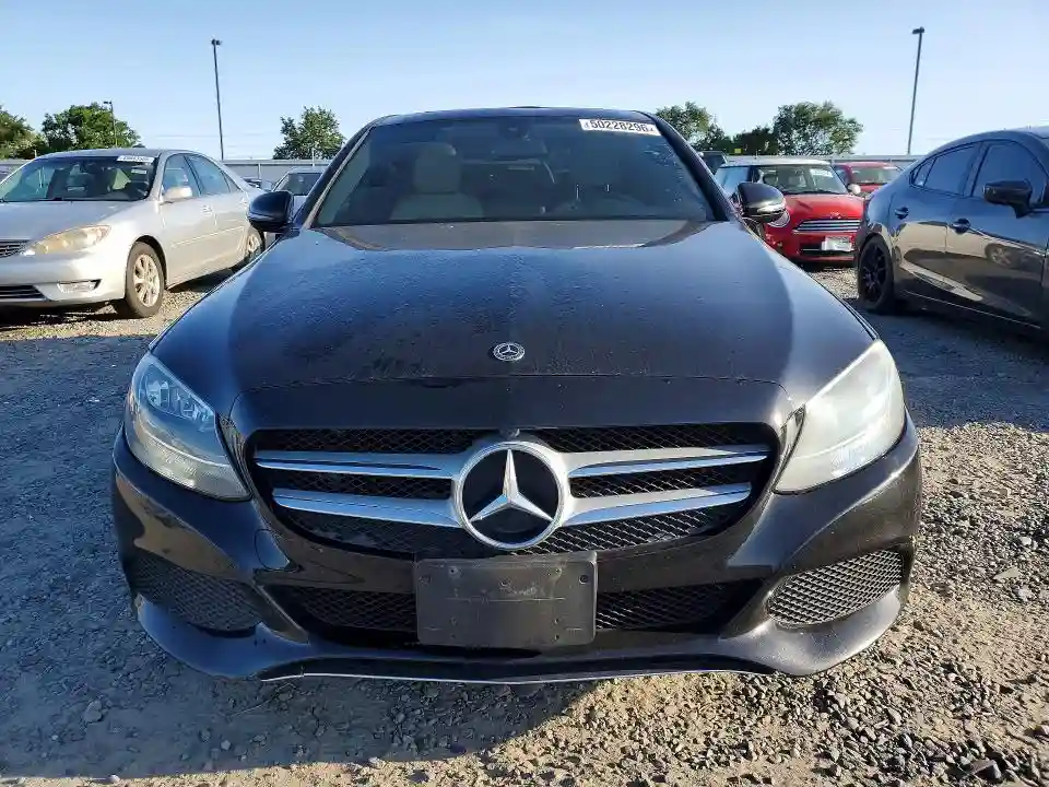55SWF4JB9JU239113 2018 MERCEDES-BENZ C-CLASS-4