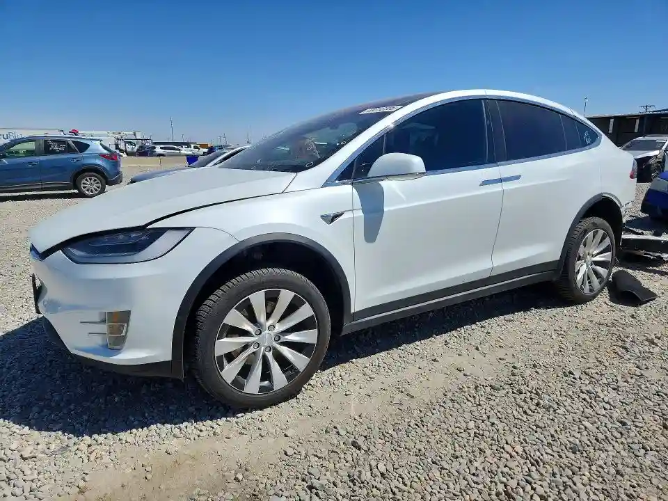 5YJXCAE21KF183015 2019 TESLA MODEL X-0