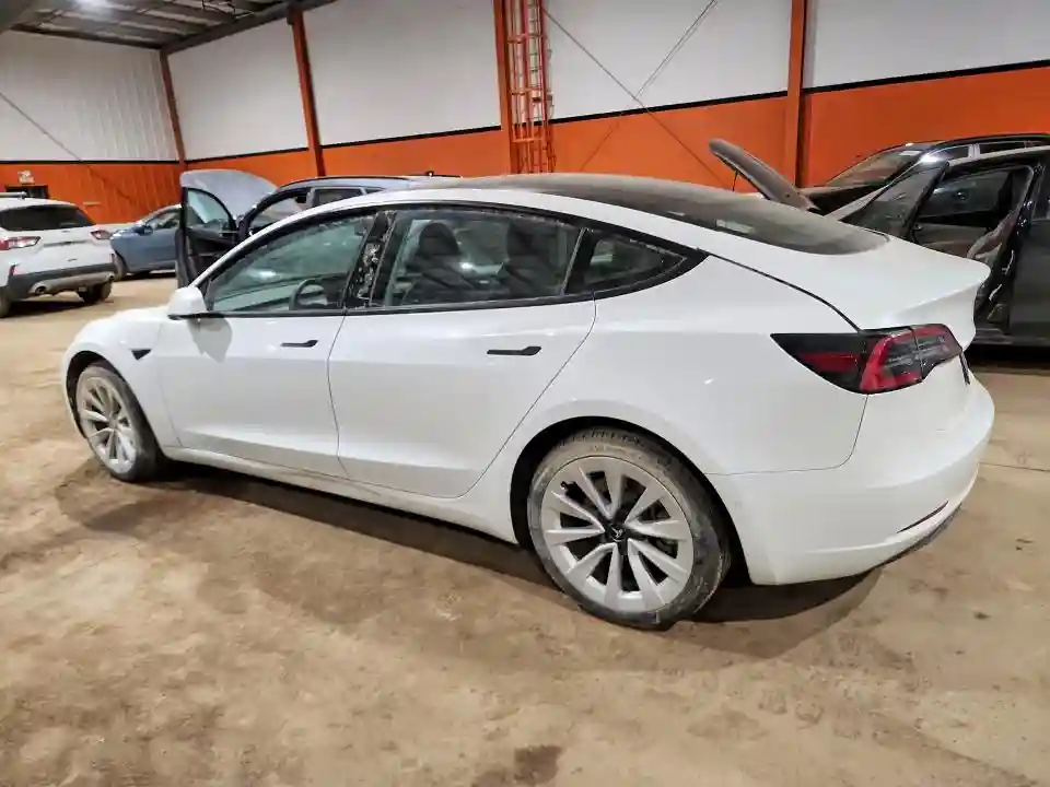 5YJ3E1EB4NF296213 2022 TESLA MODEL 3-1