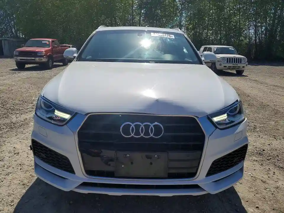 WA1BCCFS6JR033442 2018 AUDI Q3-4