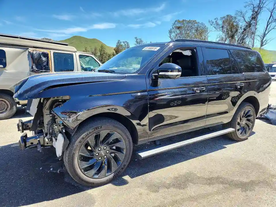5LMJJ2LG1SEL03745 2025 LINCOLN NAVIGATOR-0