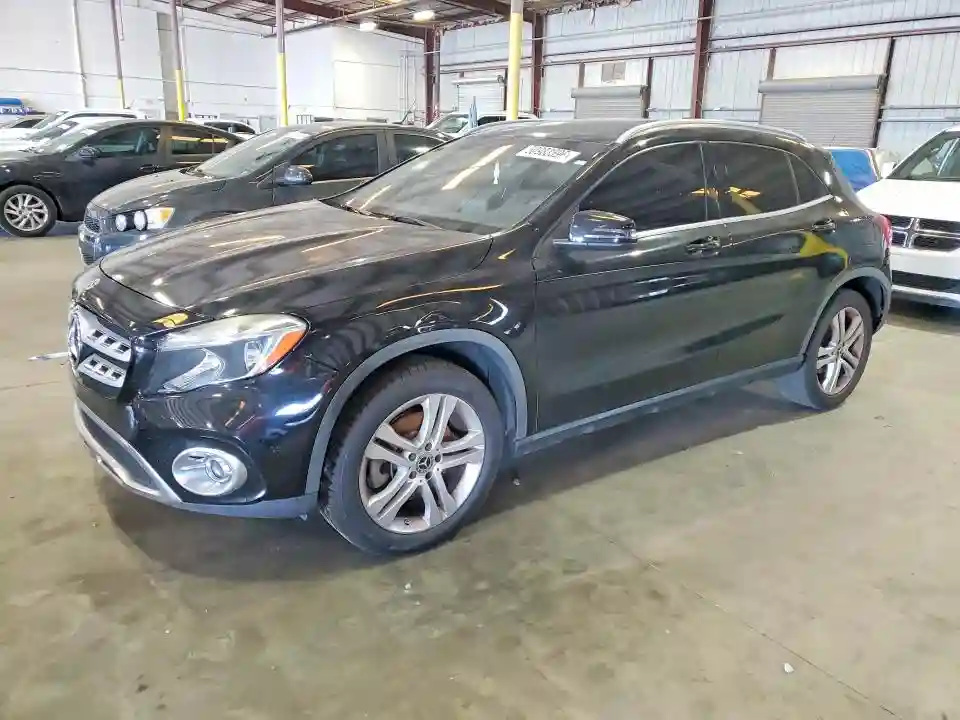 WDCTG4EB7JJ404221 2018 MERCEDES-BENZ GLA-CLASS-0