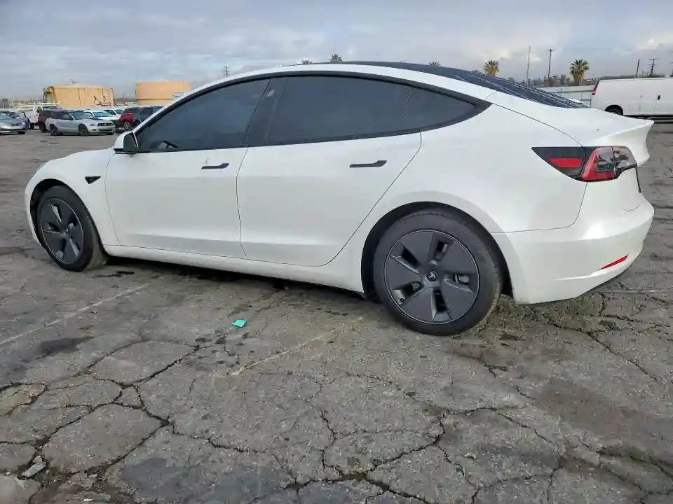 5YJ3E1EA0PF649170 2023 TESLA MODEL 3-1