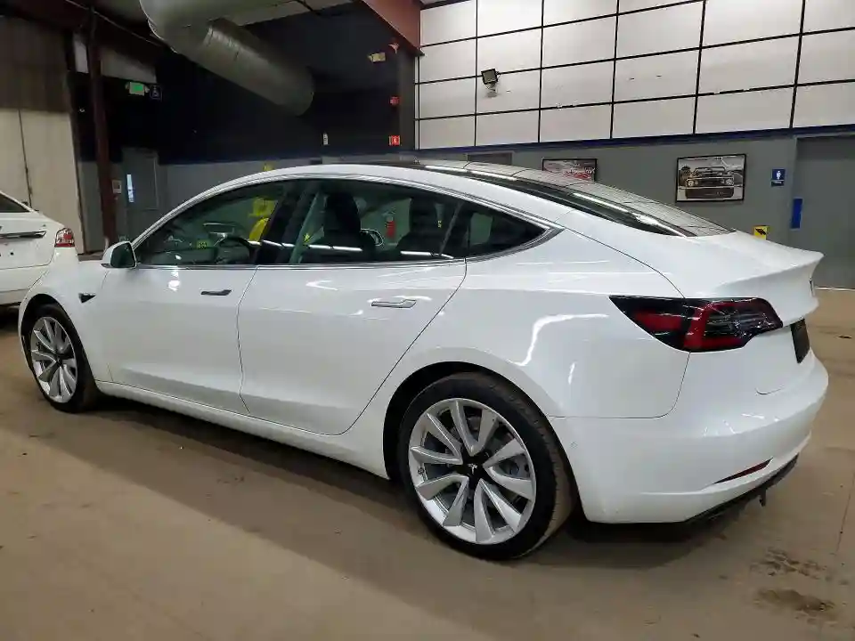 5YJ3E1EAXKF417507 2019 TESLA MODEL 3-1