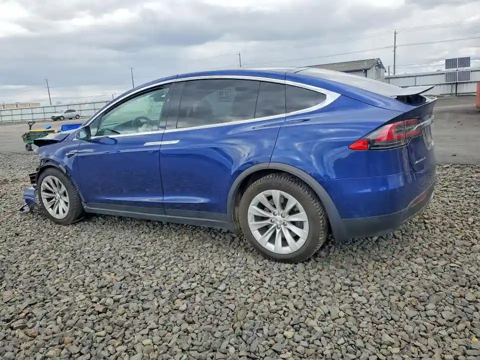 5YJXCDE28JF139691 2018 TESLA MODEL X-1