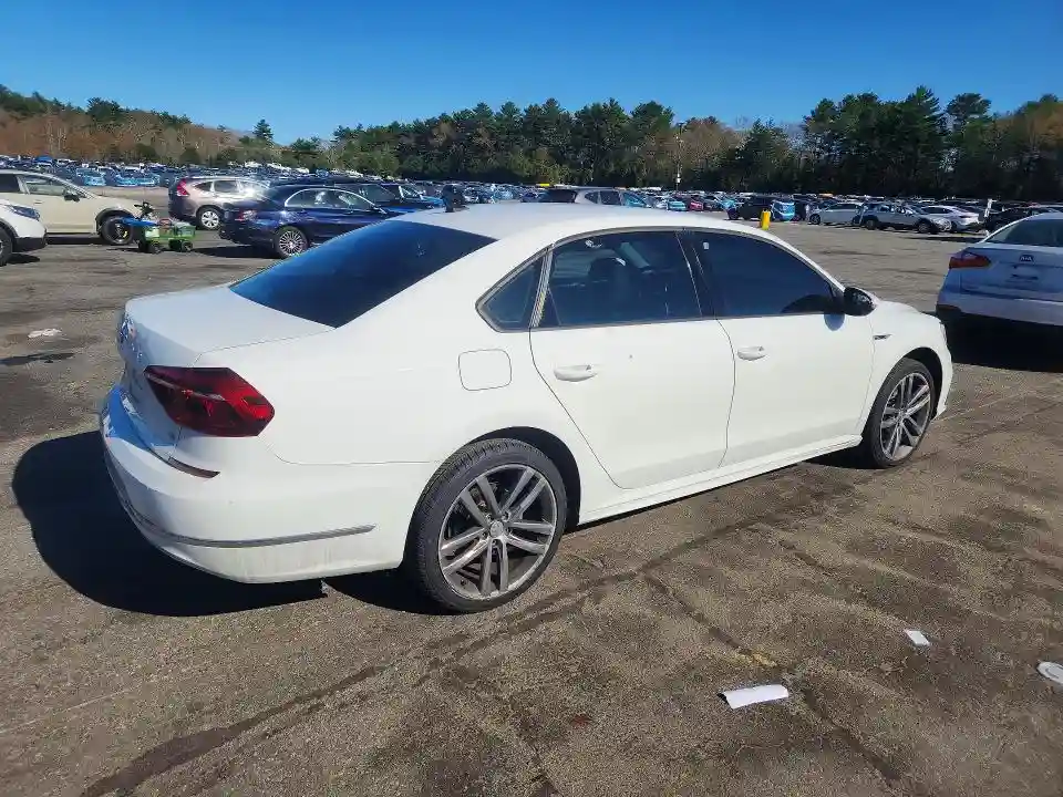 1VWAA7A31JC032312 2018 VOLKSWAGEN PASSAT-2