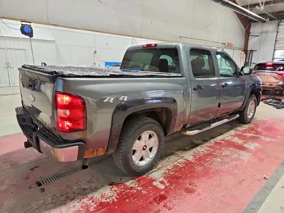 3GCPKSE38BG228284 2011 CHEVROLET SILVERADO-2
