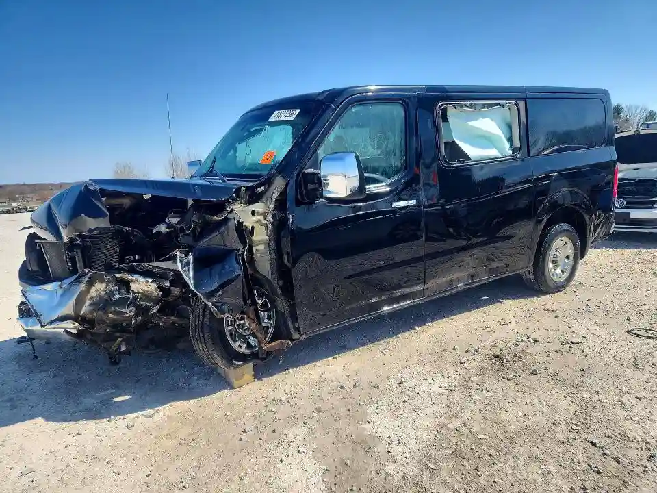 5BZAF0AA8FN850657 2015 NISSAN NV 3500 HD-0