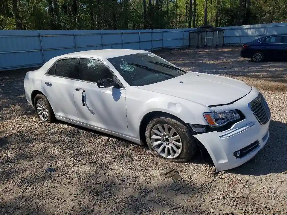 2C3CCAAG6DH672379 2013 CHRYSLER 300-3