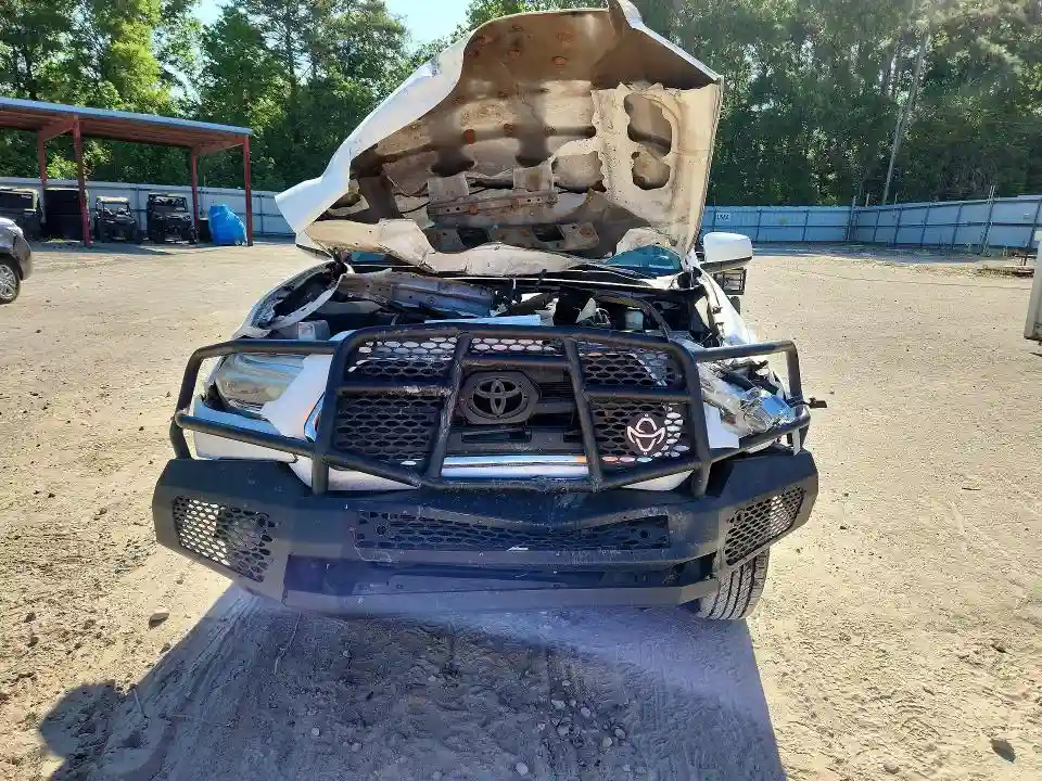 3TMAZ5CN2HM036330 2017 TOYOTA TACOMA-4