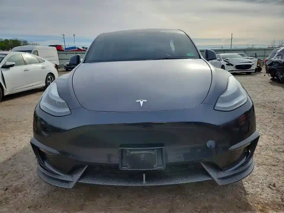 7SAYGDEF7RF036790 2024 TESLA MODEL Y-4