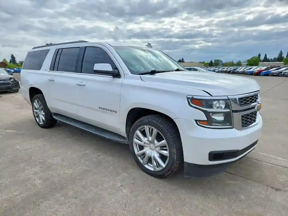 1GNSKHKC0HR130643 2017 CHEVROLET SUBURBAN-3