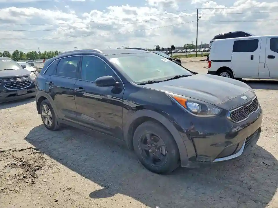 KNDCB3LC7K5245558 2019 KIA NIRO-3