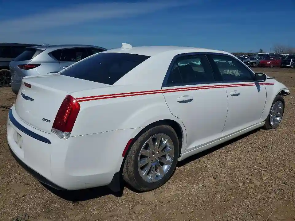 2C3CCAAGXKH651399 2019 CHRYSLER 300-2