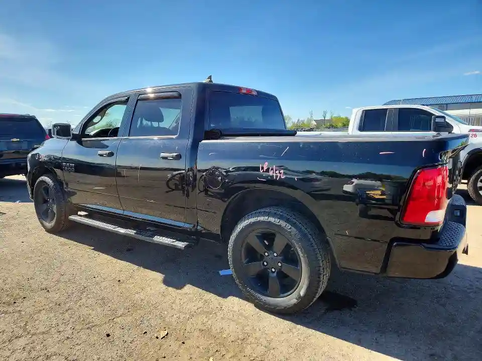 1C6RR7KGXKS675059 2019 RAM 1500-1