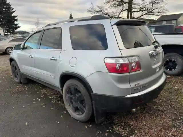 1GKLVMEDXAJ173154 2010 GMC ACADIA-2