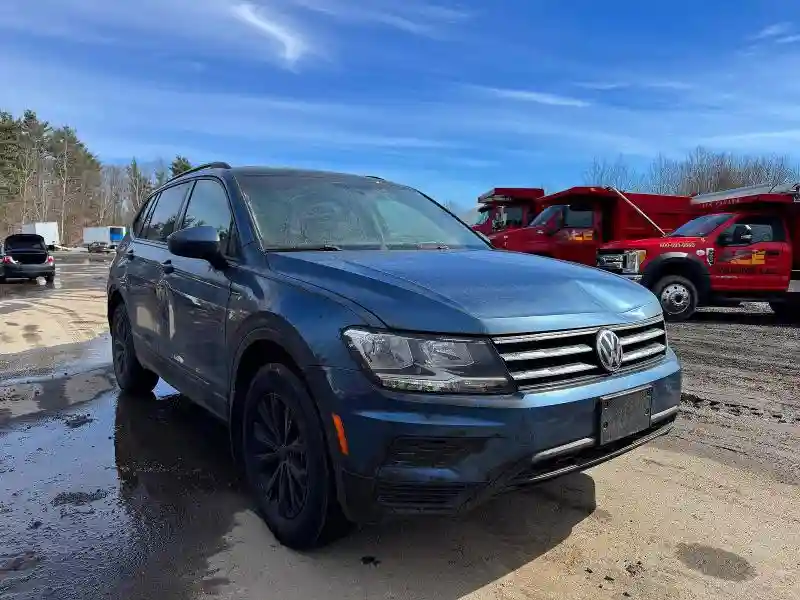 3VV0B7AX7LM015922 2020 VOLKSWAGEN TIGUAN-0
