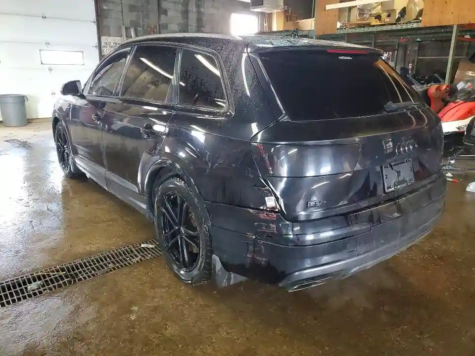 WA1VAAF78JD037945 2018 AUDI Q7-1