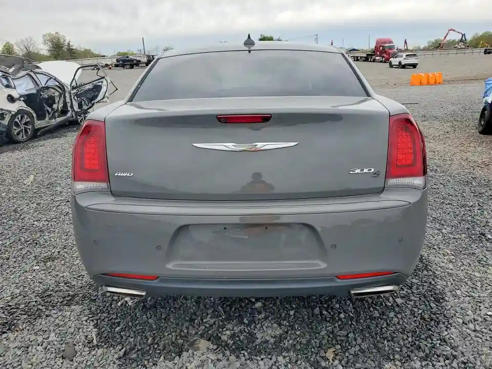 2C3CCAGG1KH524192 2019 CHRYSLER 300-5