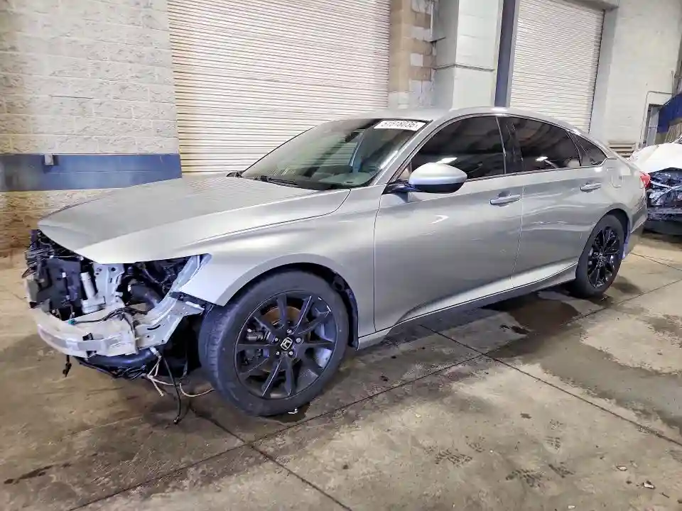 1HGCV1F33JA165060 2018 HONDA ACCORD-0