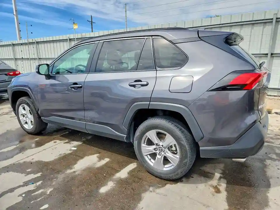 2T3W1RFV3PW150429 2023 TOYOTA RAV4-1