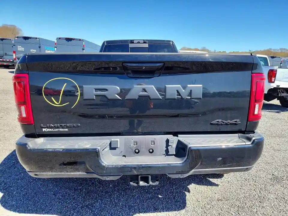 3C63RRRL4SG574739 2025 RAM 3500-5