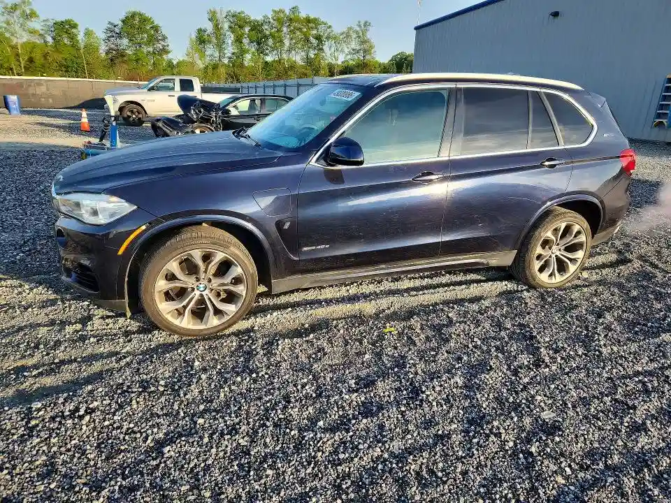 5UXKT0C34H0V96116 2017 BMW X5-0