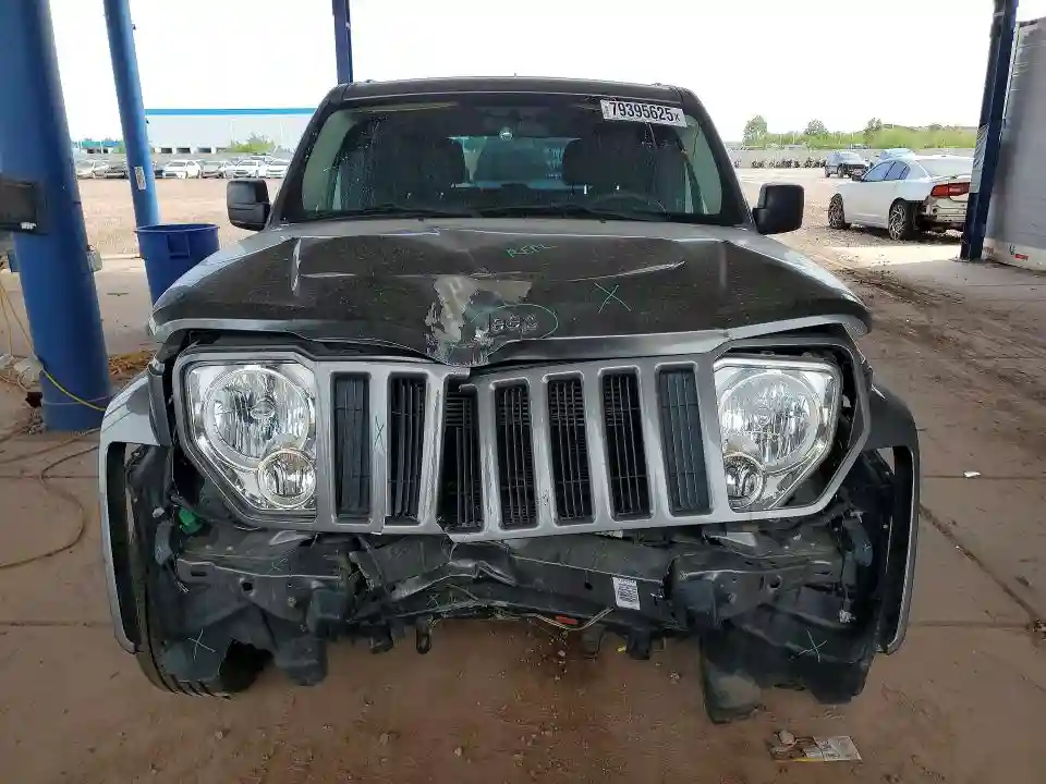1C4PJMAK8CW191655 2012 JEEP LIBERTY-4