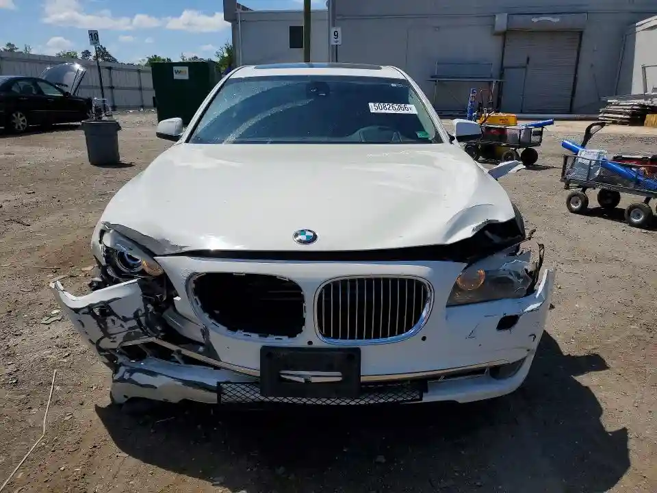 WBAKB8C52CDX20418 2012 BMW 7 SERIES-4