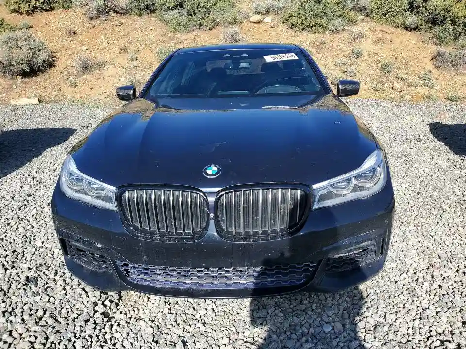 WBA7F0C33HGM22122 2017 BMW 7 SERIES-4
