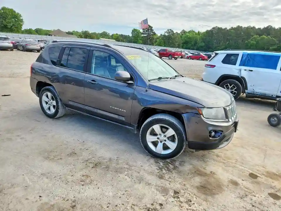 1C4NJDEB1ED884955 2014 JEEP COMPASS-3