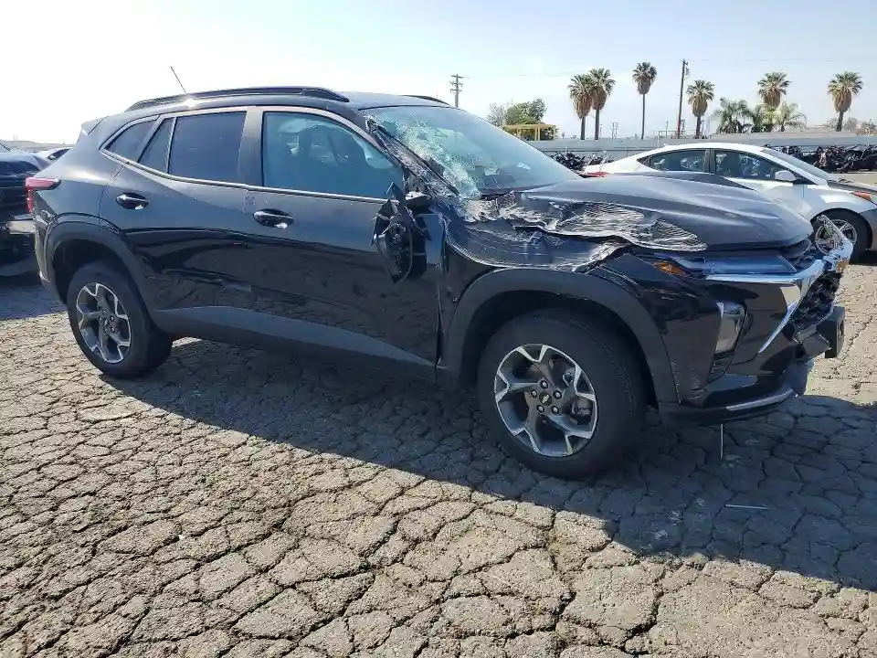 KL77LHEP9TC088931 2026 CHEVROLET TRAX-3