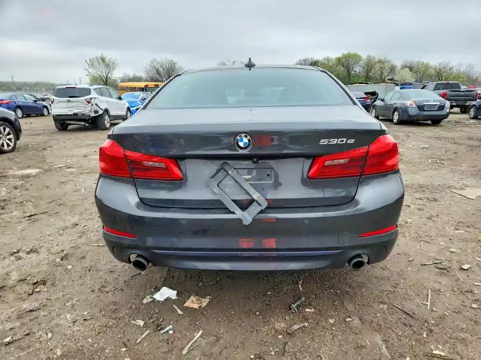 WBAJB1C58JB084065 2018 BMW 5 SERIES-5